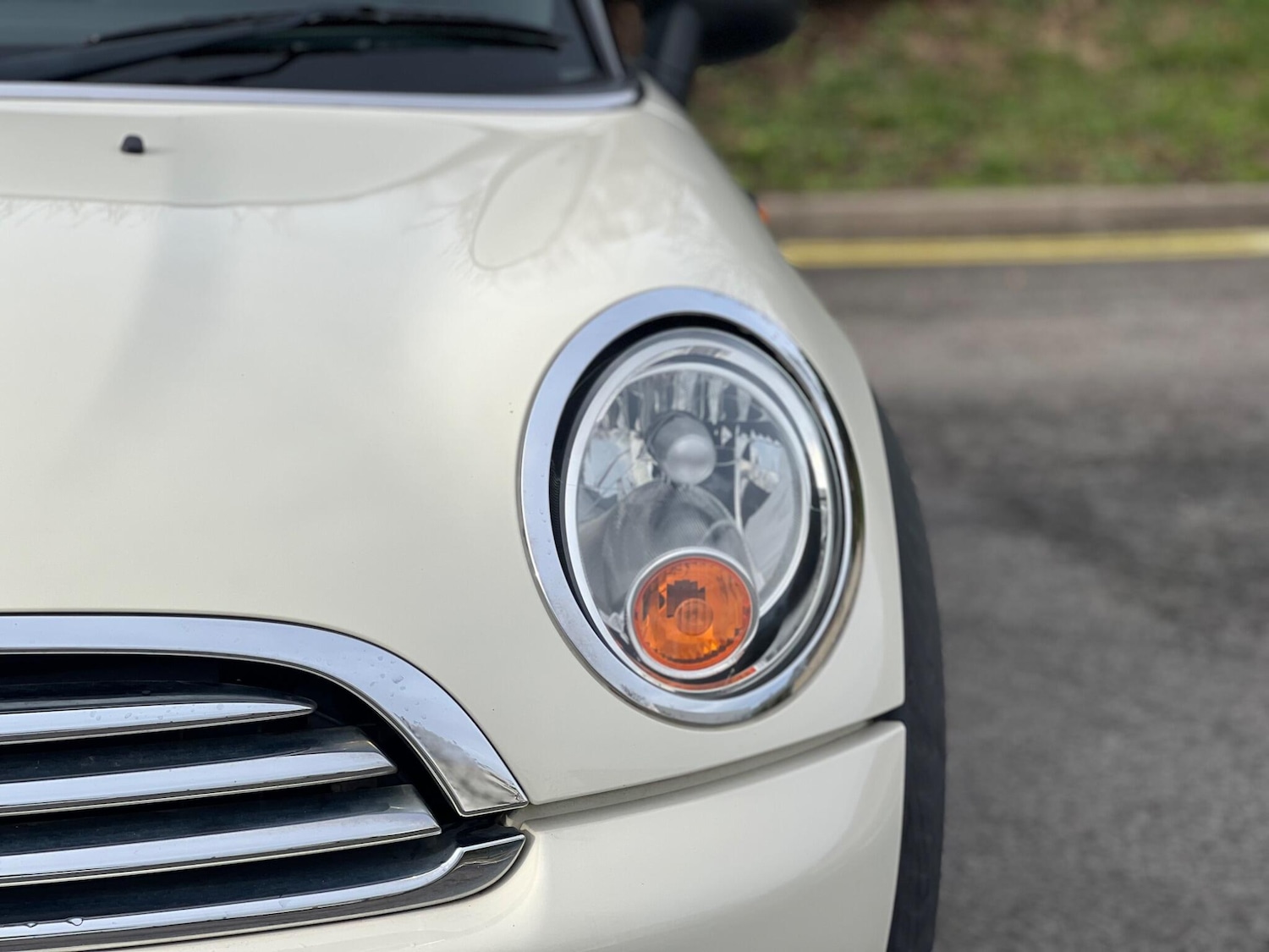 Used MINI Convertible 2011 for sale - 77633468: Photo 28