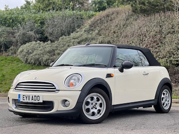 Used MINI Convertible 2011 for sale - 77633468: Photo