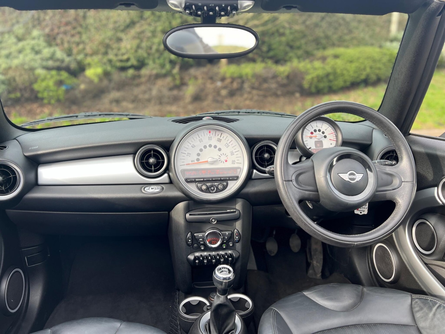 Used MINI Convertible 2011 for sale - 77633468: Photo 4