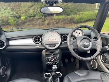 Used MINI Convertible 2011 for sale - 77633468: Photo