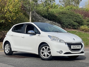 Used Peugeot 208 2015 for sale - 76179759: Photo