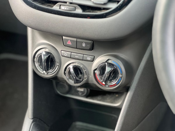 Used Peugeot 208 2015 for sale - 76179759: Photo 30