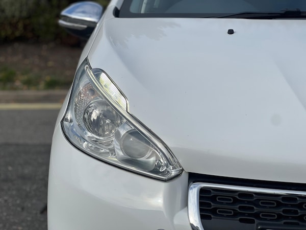 Used Peugeot 208 2015 for sale - 76179759: Photo 32