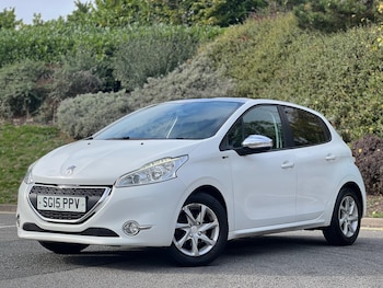 Used Peugeot 208 2015 for sale - 76179759: Photo