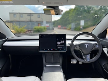 Used Tesla Model 3 2020 for sale - 75174972: Photo