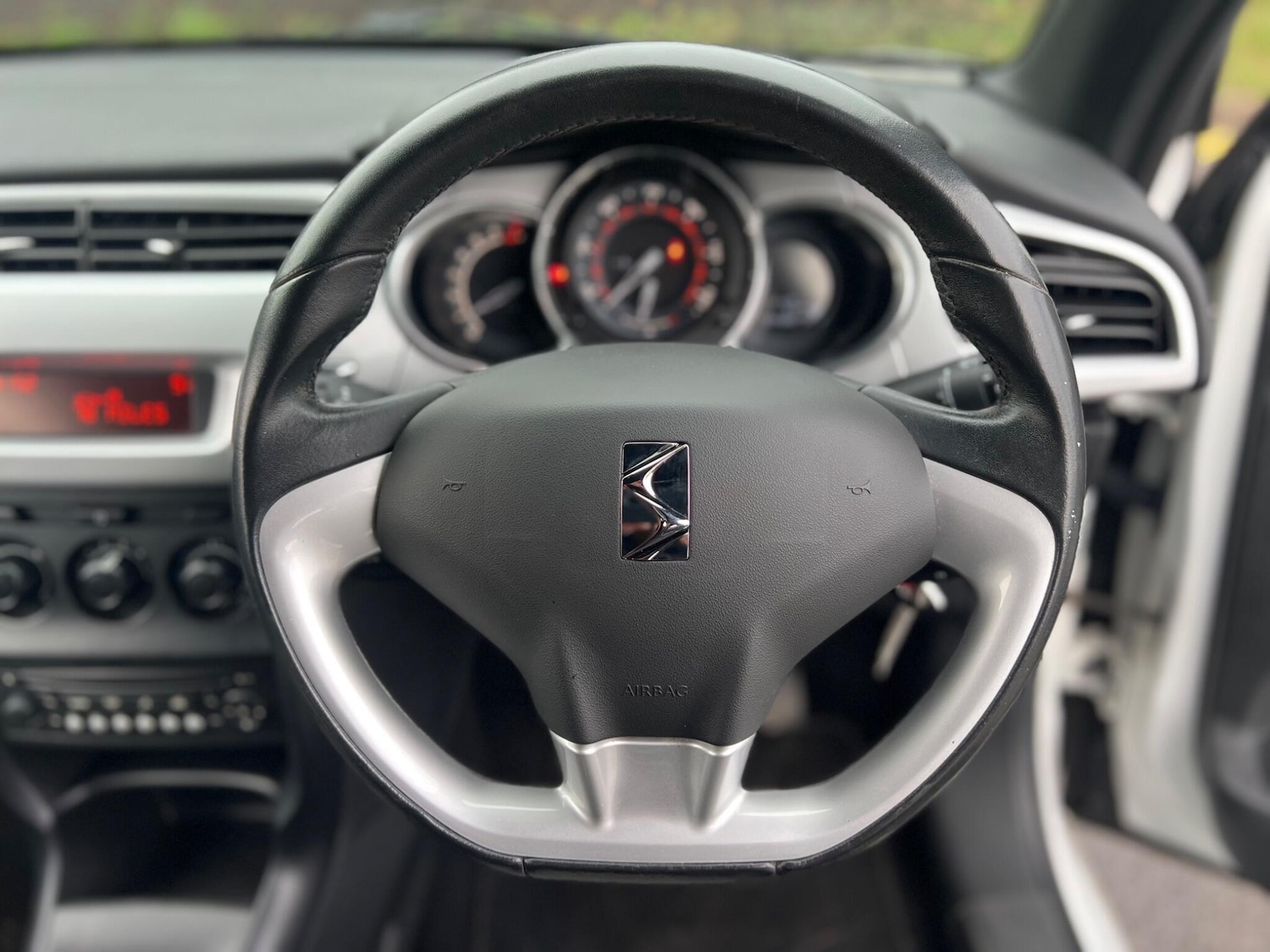 Used DS Automobiles DS 3 2016 for sale - 77441337: Photo 5