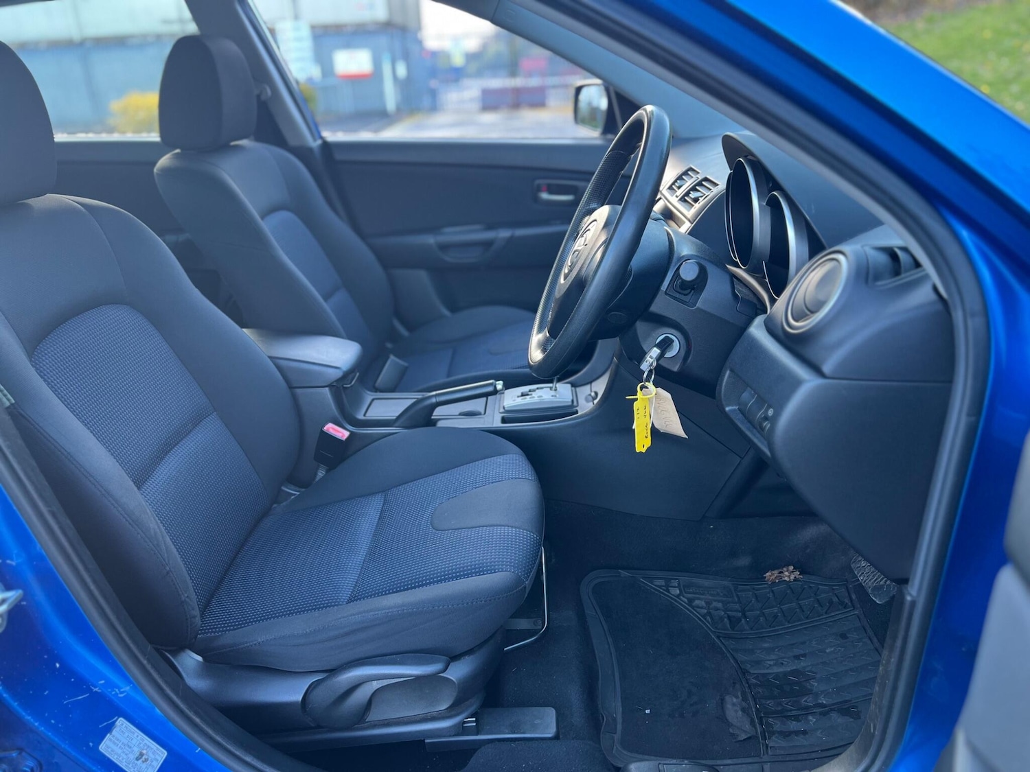 Used Mazda Mazda3 2006 for sale - 76370359: Photo 16