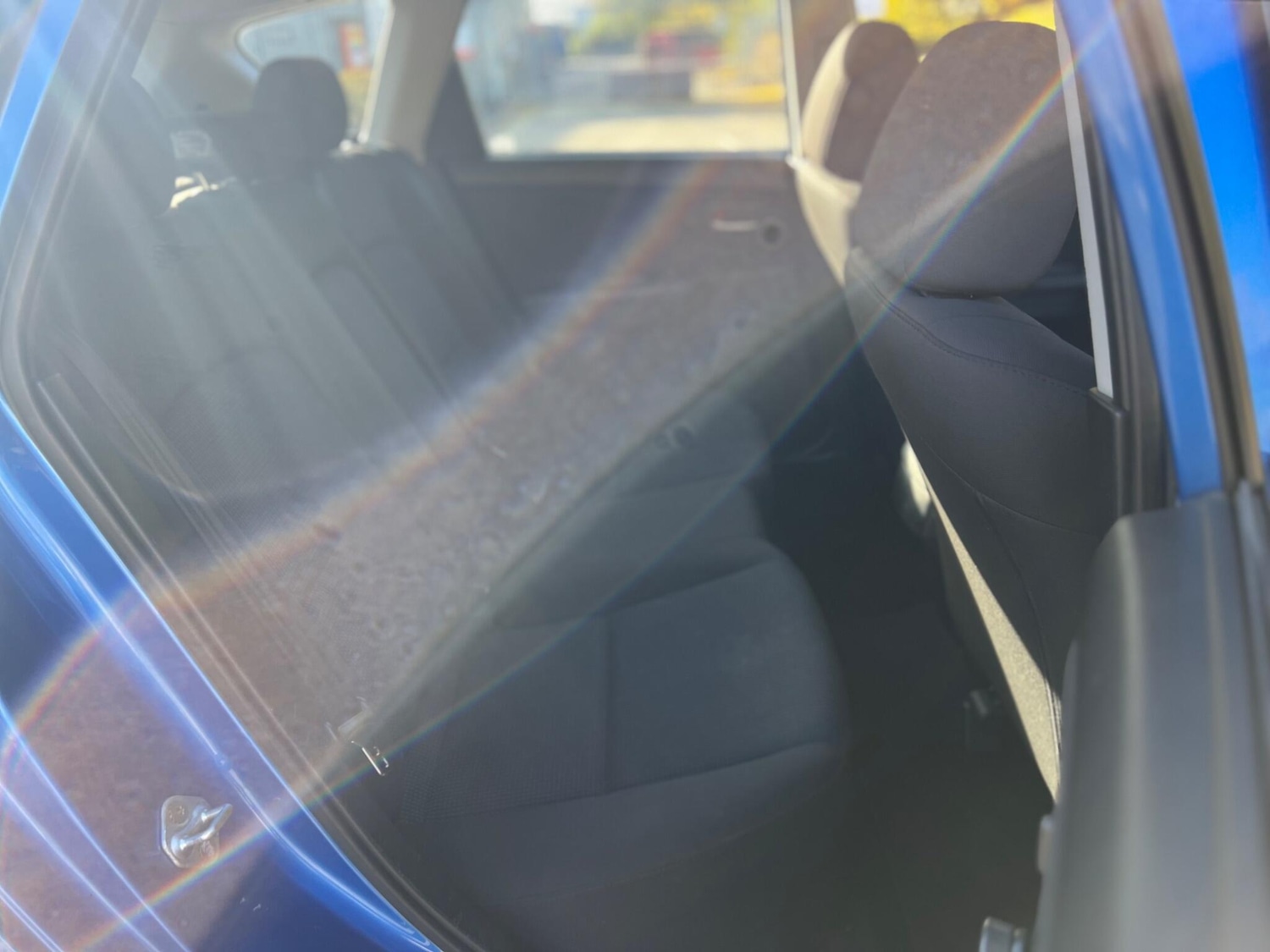 Used Mazda Mazda3 2006 for sale - 76370359: Photo 24