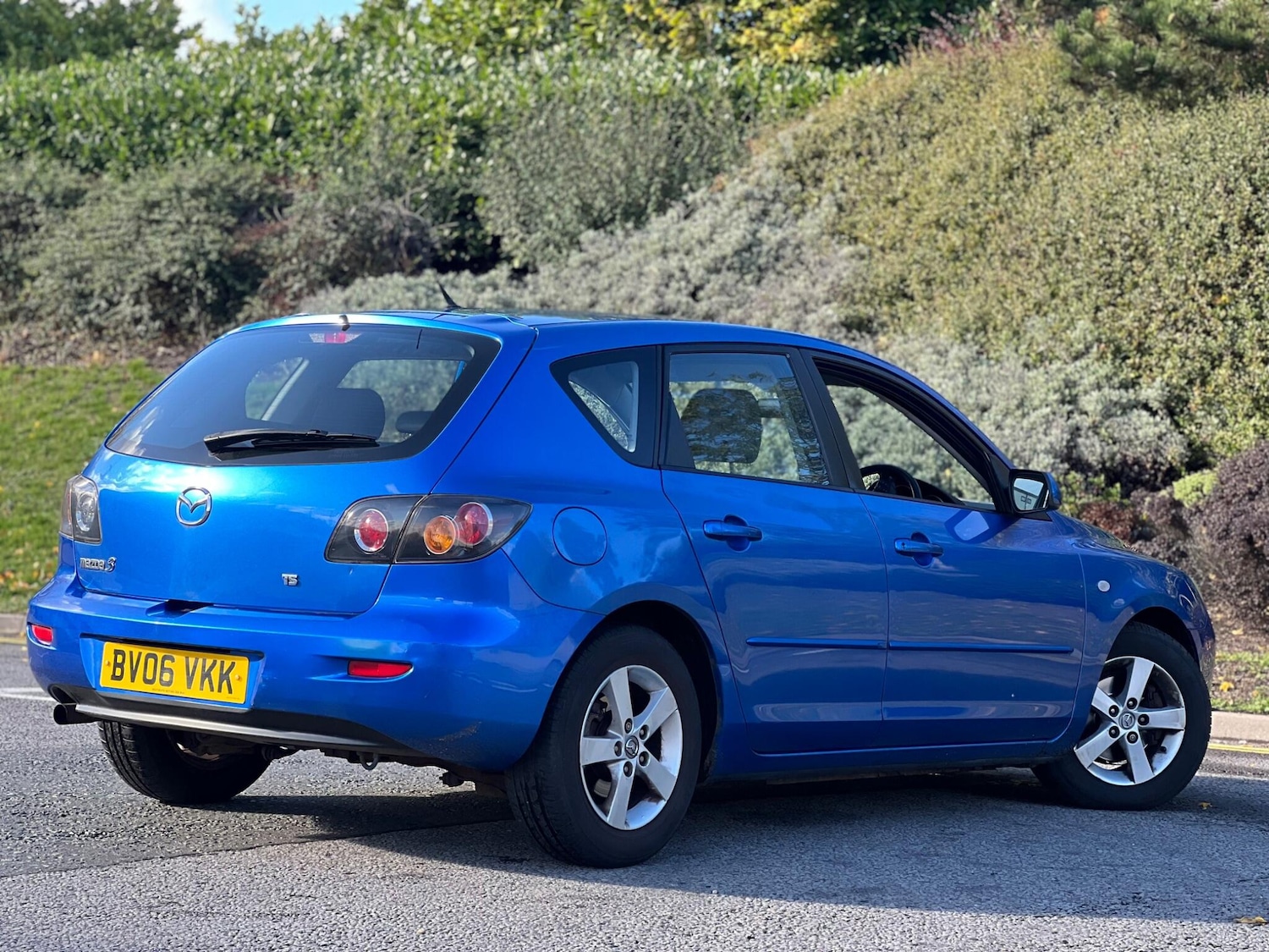 Used Mazda Mazda3 2006 for sale - 76370359: Photo 9