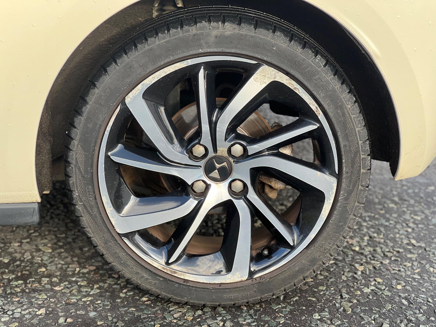 Used DS Automobiles DS 3 2018 for sale - 77395926: Photo 36