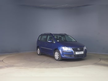 Used Volkswagen Touran 2010 for sale - 79201403: Photo