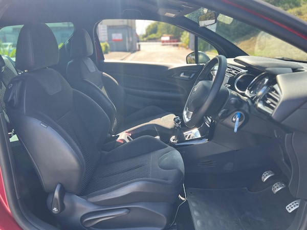 Used DS Automobiles DS 3 2015 for sale - 75388014: Photo 16