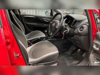 Used Fiat Punto 2012 for sale - 75781442: Photo