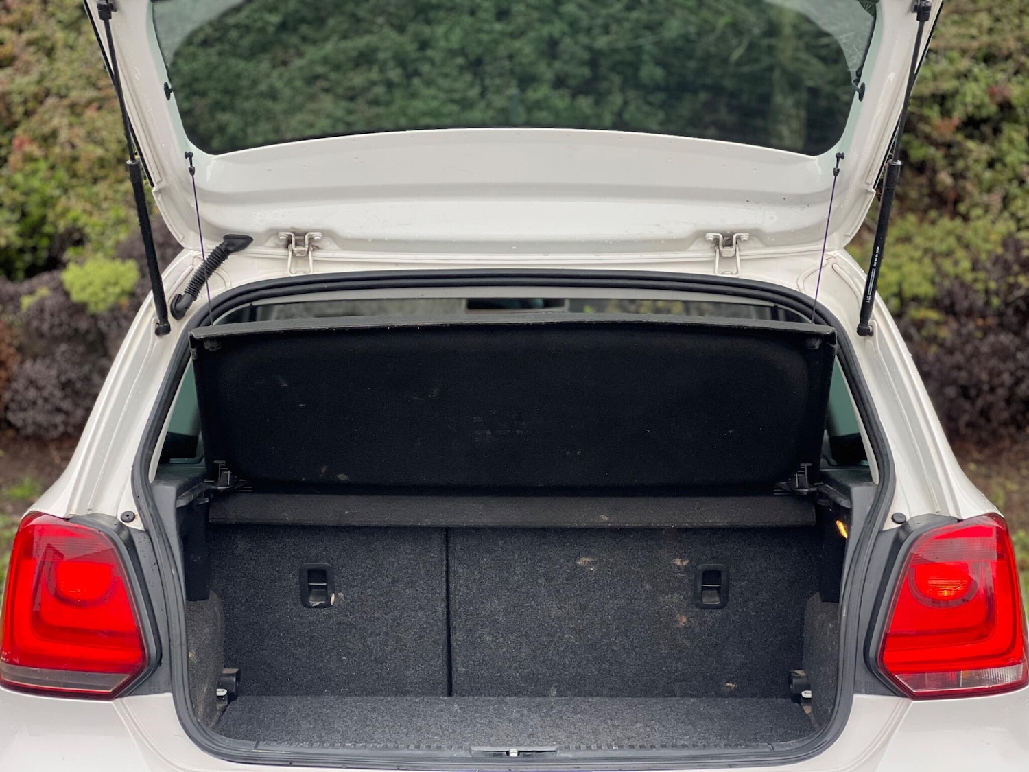 Used Volkswagen Polo 2014 for sale - 76765743: Photo 15