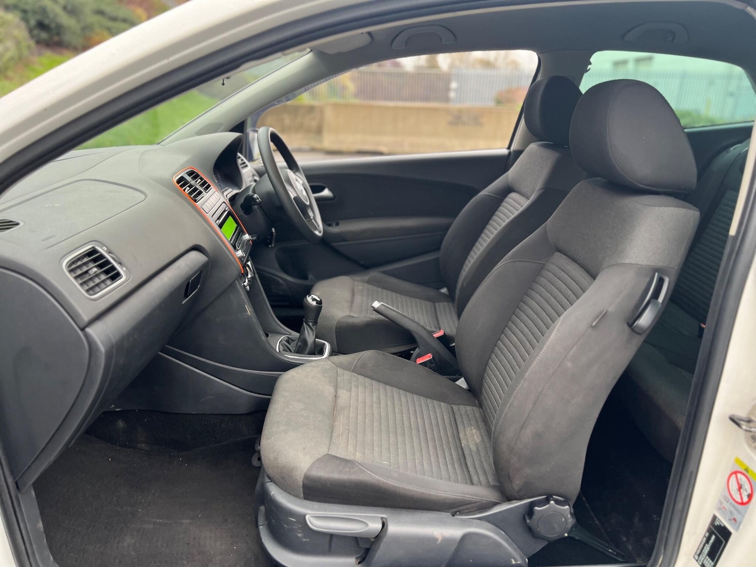 Used Volkswagen Polo 2014 for sale - 76765743: Photo 18