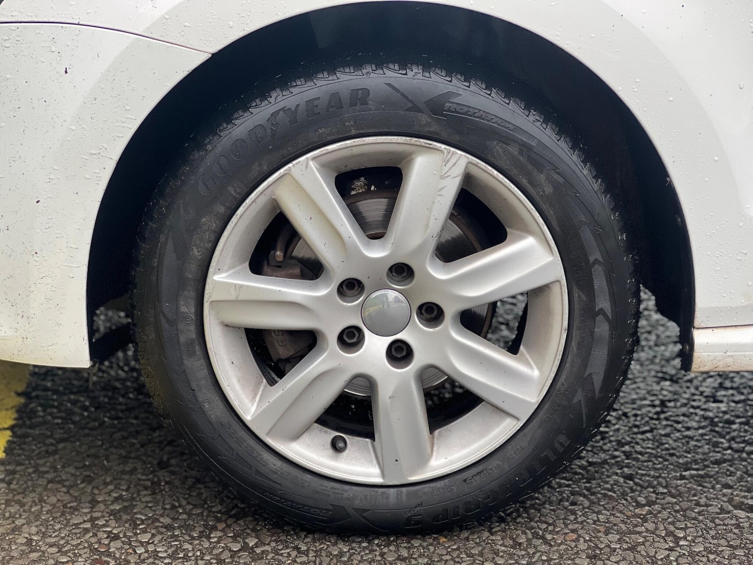 Used Volkswagen Polo 2014 for sale - 76765743: Photo 31