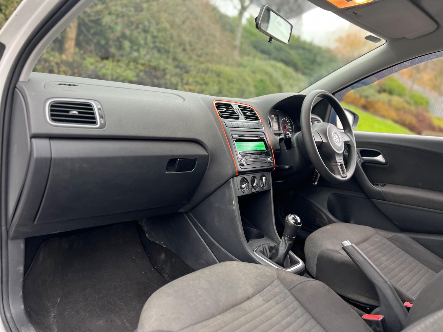 Used Volkswagen Polo 2014 for sale - 76765743: Photo 4