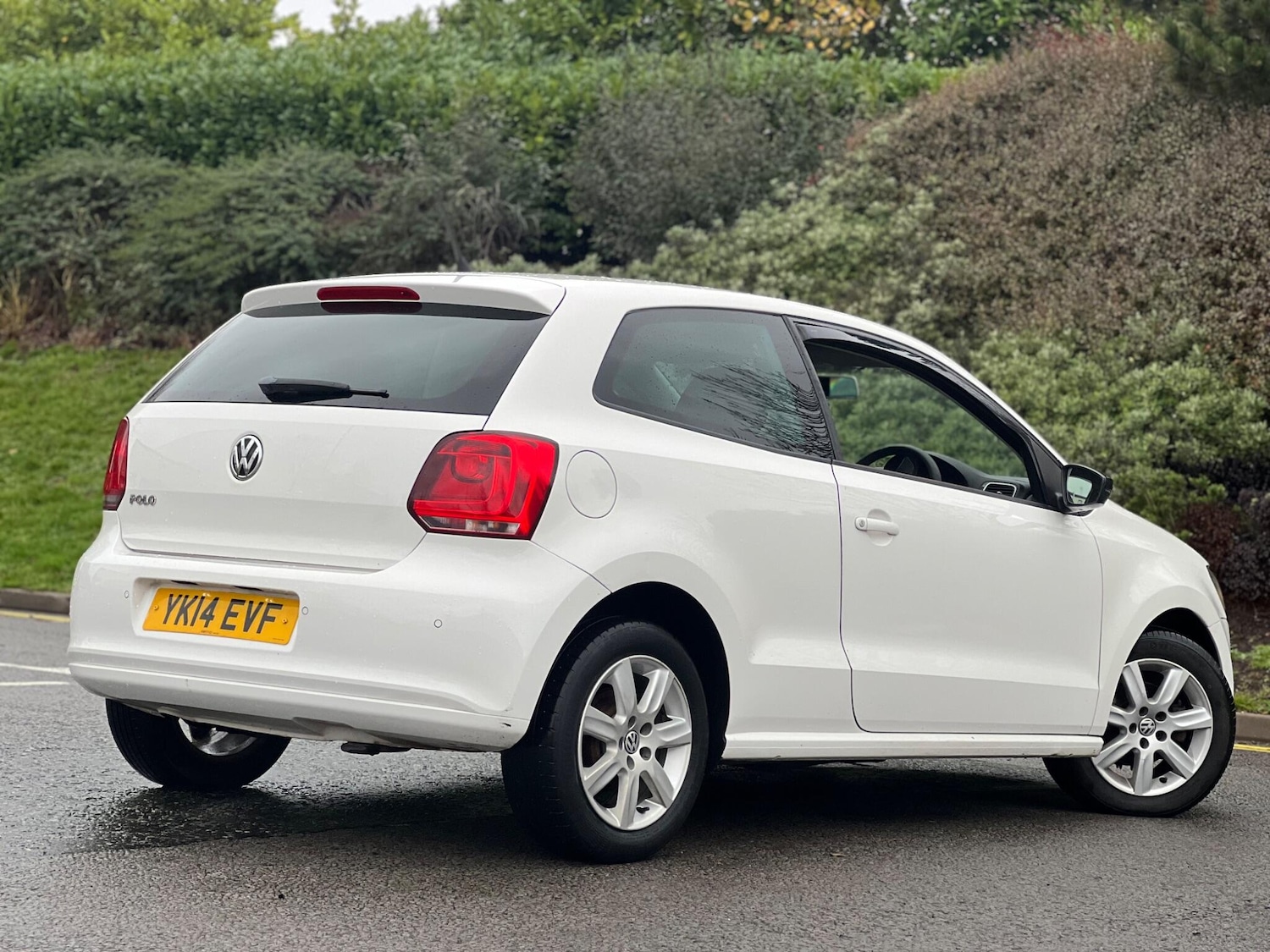 Used Volkswagen Polo 2014 for sale - 76765743: Photo 9