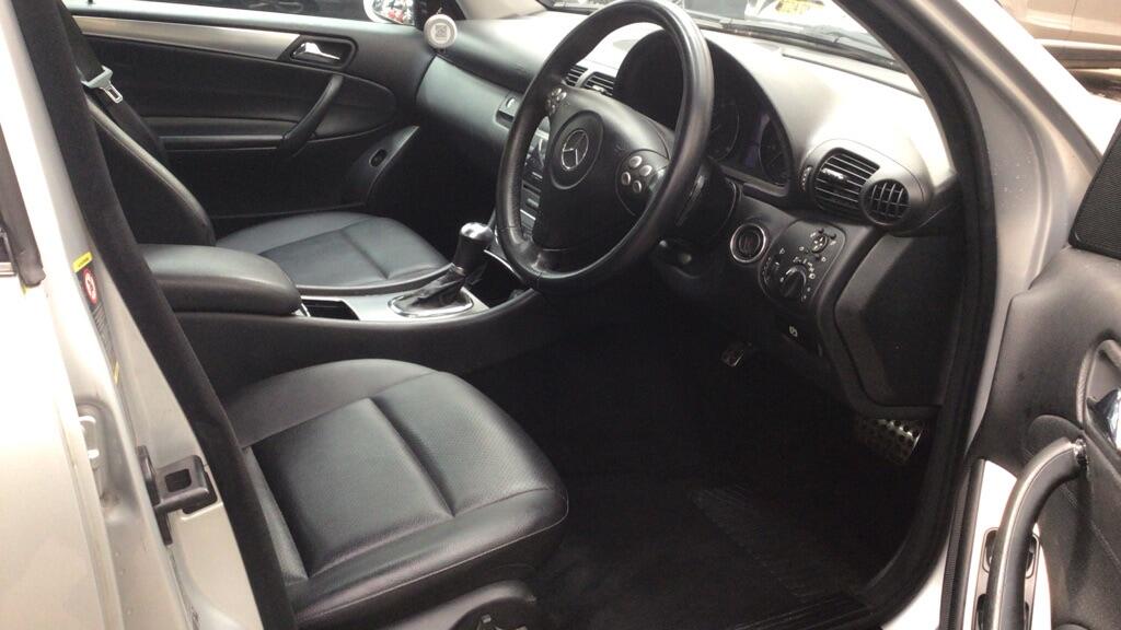 Used Mercedes-Benz C Class 2007 for sale - 77978481: Photo 2