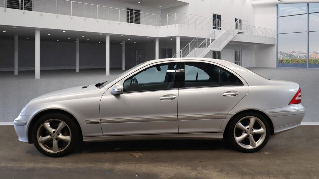 Used Mercedes-Benz C Class 2007 for sale - 77978481: Photo 6