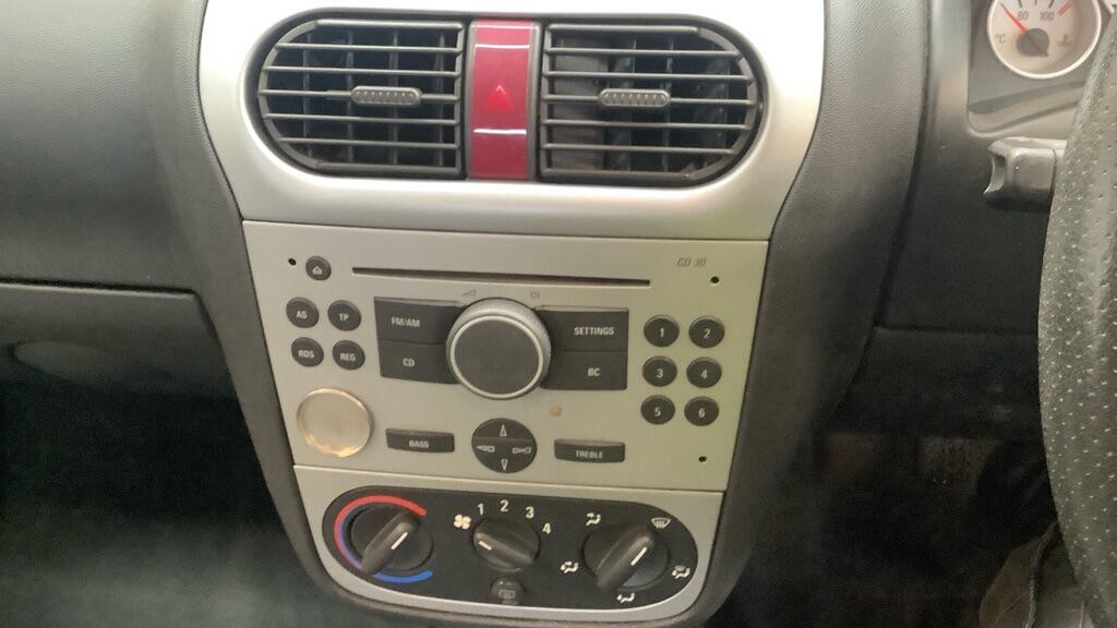 Used Vauxhall Corsa 2006 for sale - 76370262: Photo 11
