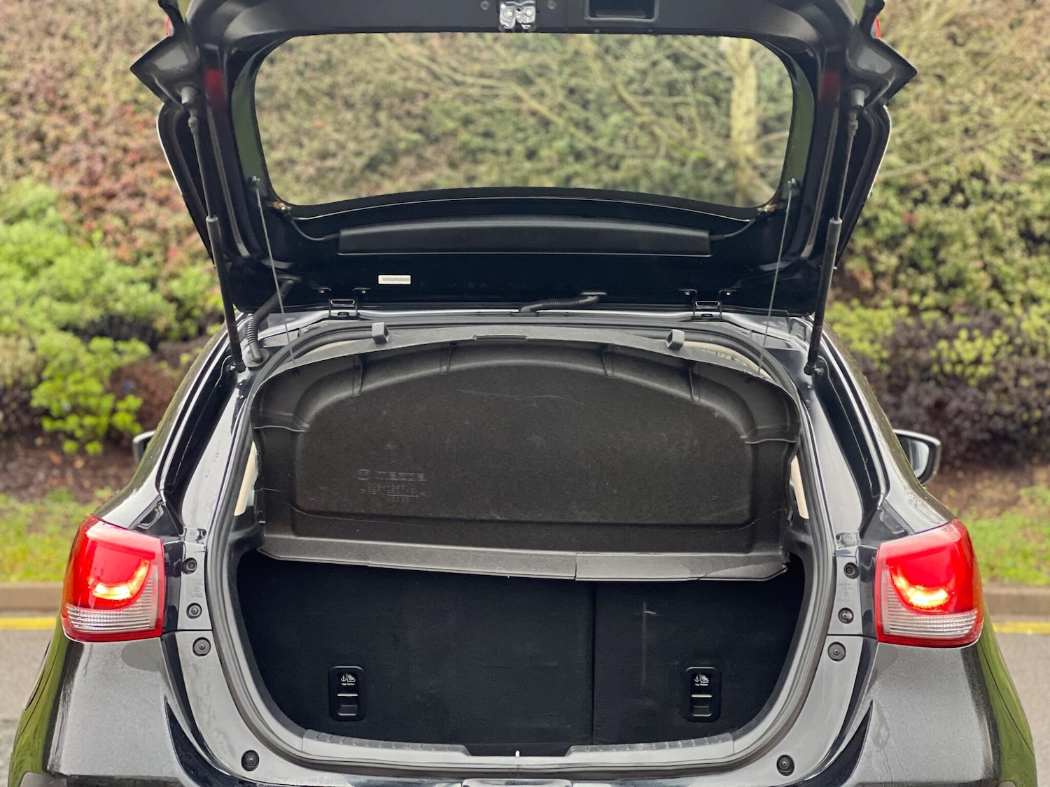 Used Mazda Mazda2 2018 for sale - 77255280: Photo 14