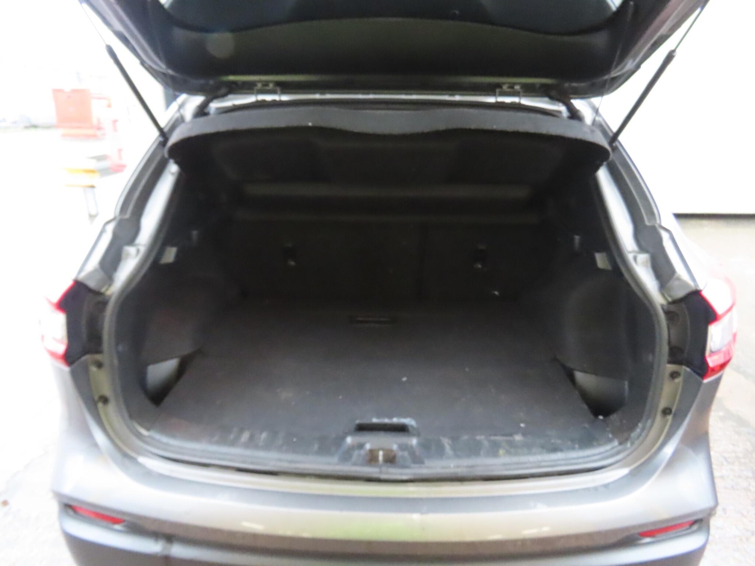 Used Nissan Qashqai 2018 for sale - 77029997: Photo 11