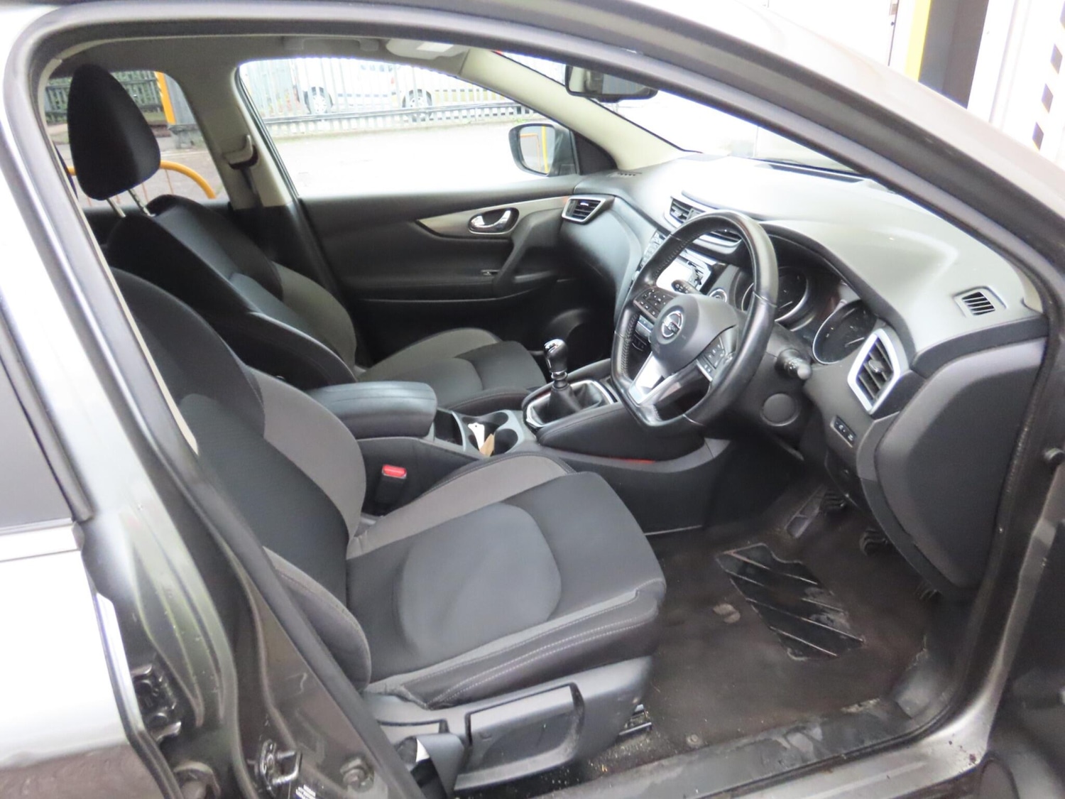 Used Nissan Qashqai 2018 for sale - 77029997: Photo 4