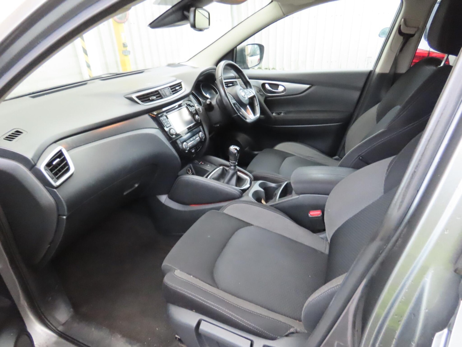 Used Nissan Qashqai 2018 for sale - 77029997: Photo 5