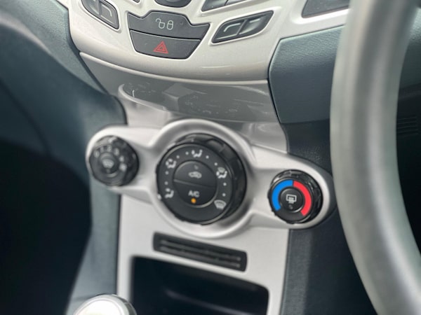 Used Ford Fiesta 2009 for sale - 75448868: Photo 26