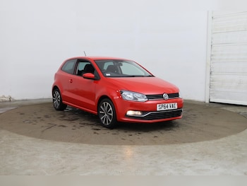 Used Volkswagen Polo 2014 for sale - 77586910: Photo