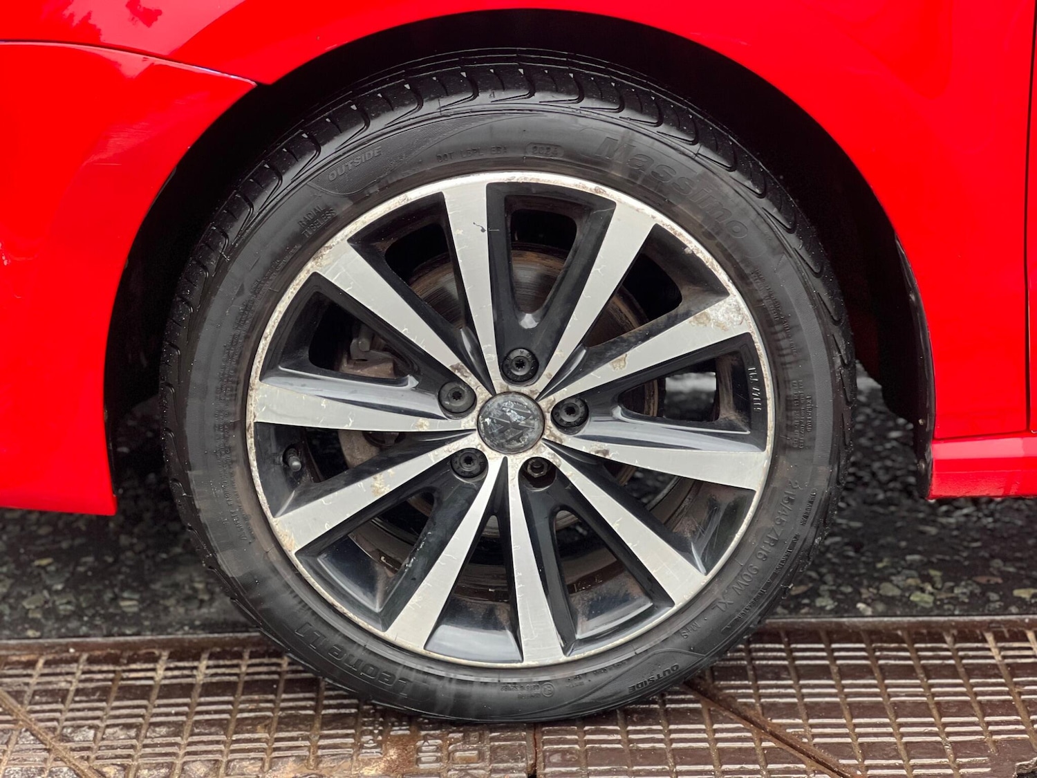 Used Volkswagen Polo 2014 for sale - 77586910: Photo 32