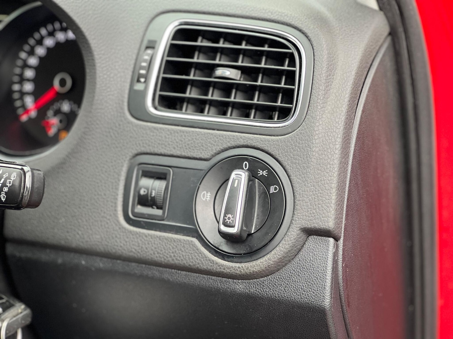 Used Volkswagen Polo 2014 for sale - 77586910: Photo 35