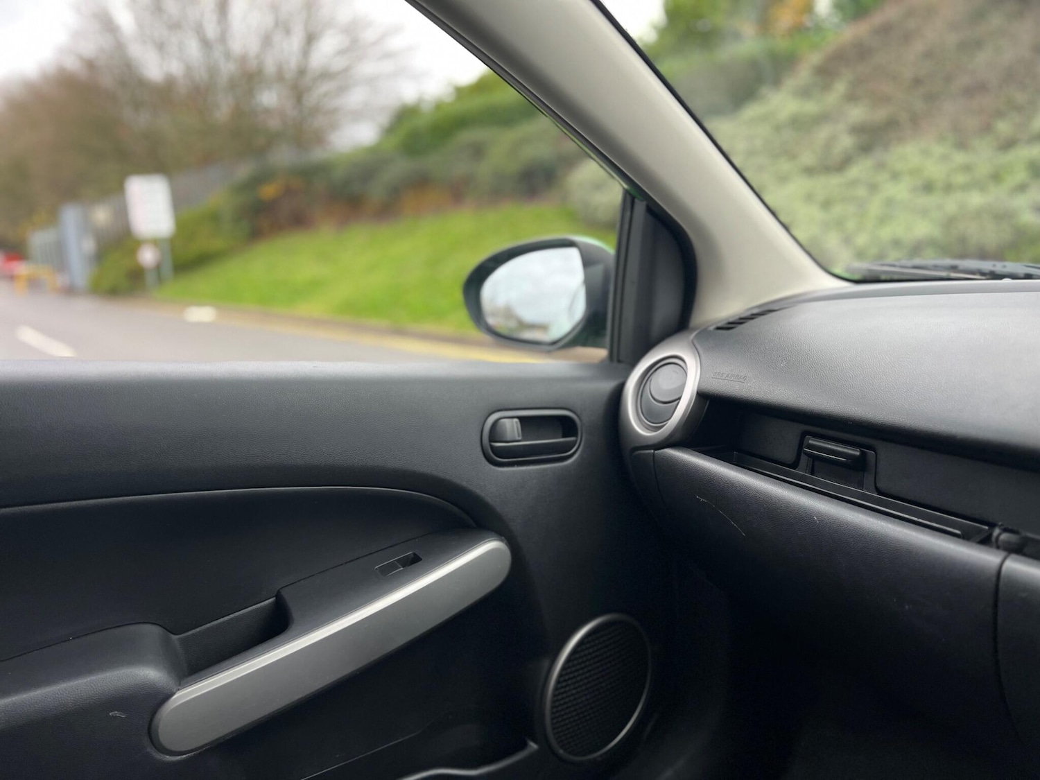 Used Mazda Mazda2 2009 for sale - 76771685: Photo 37