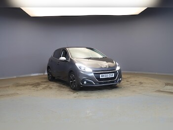 Used Peugeot 208 2018 for sale - 77737446: Photo