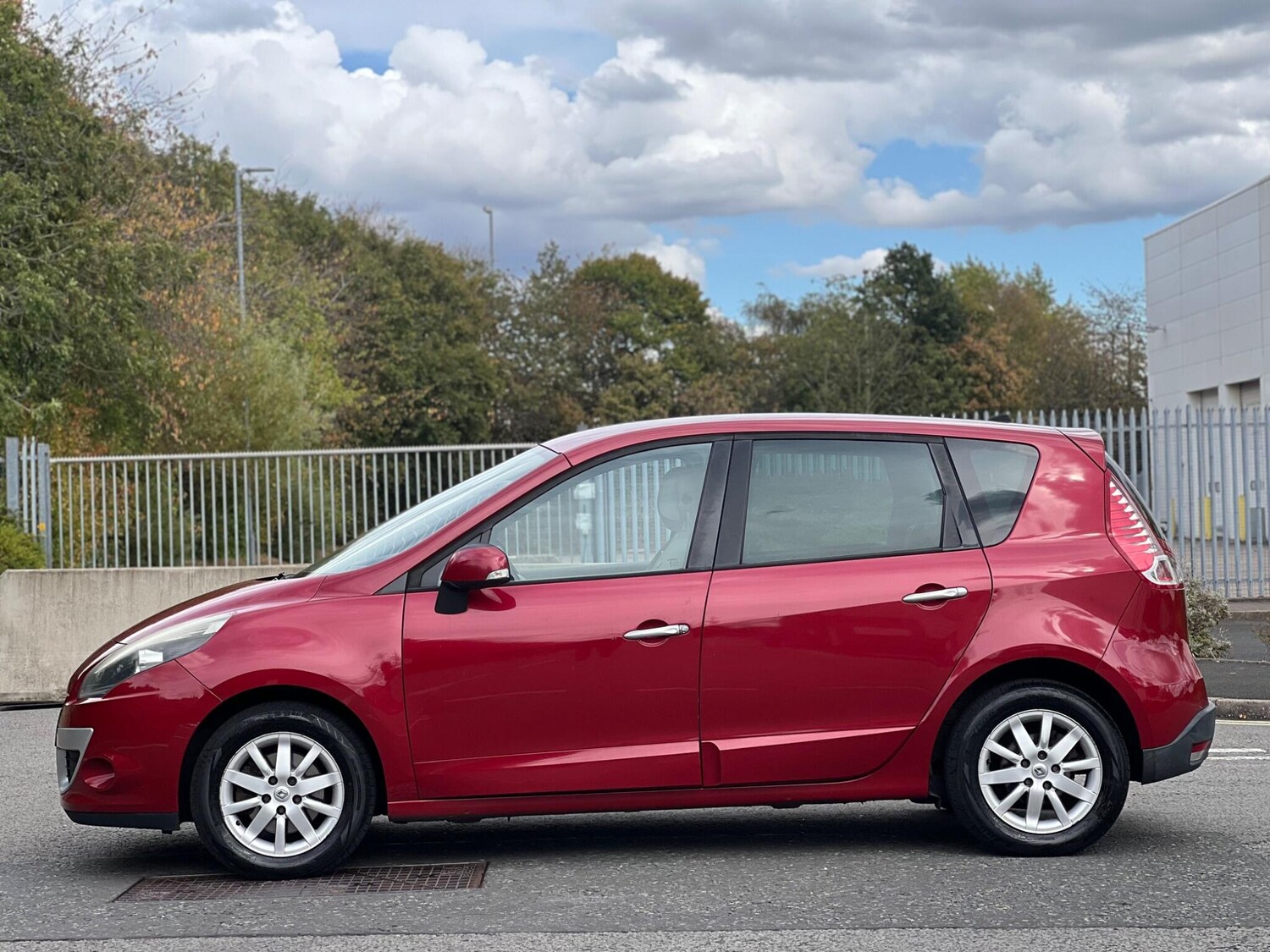 Used Renault Scenic 2010 for sale - 75769676: Photo 14