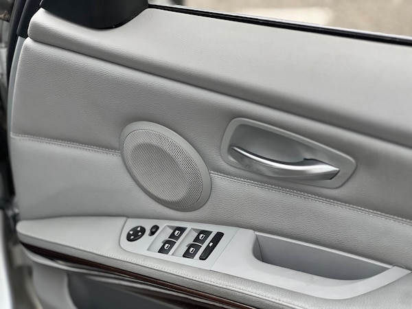 Used BMW 3 Series 2011 for sale - 76167013: Photo 40