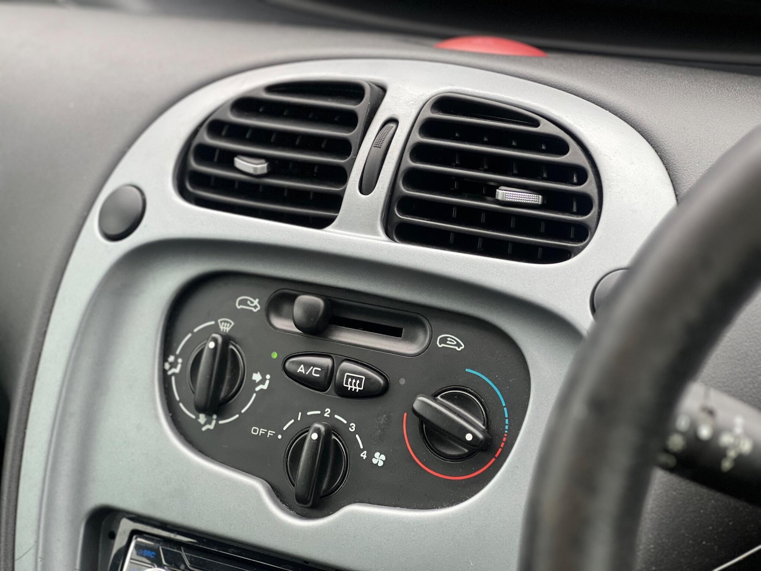 Used Citroen Xsara Picasso 2008 for sale - 76484692: Photo 27