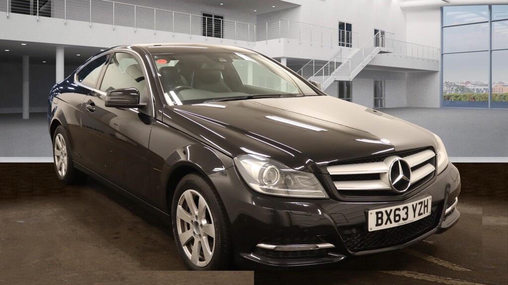 Used Mercedes-Benz C Class 2013 for sale - 76398436: Photo 1
