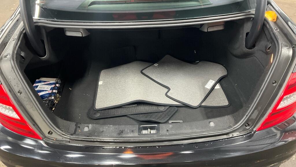 Used Mercedes-Benz C Class 2013 for sale - 76398436: Photo 7