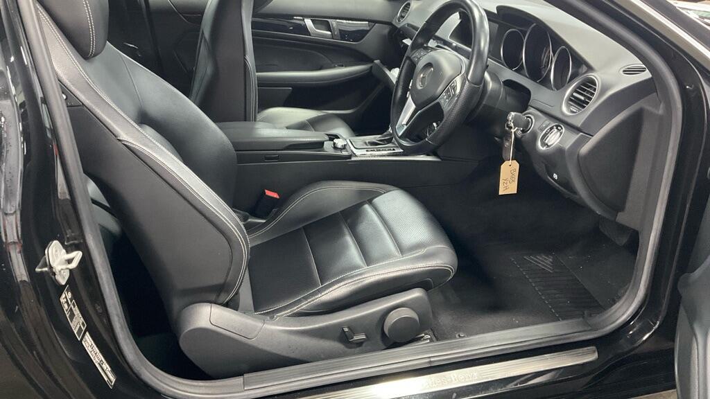 Used Mercedes-Benz C Class 2013 for sale - 76398436: Photo 9