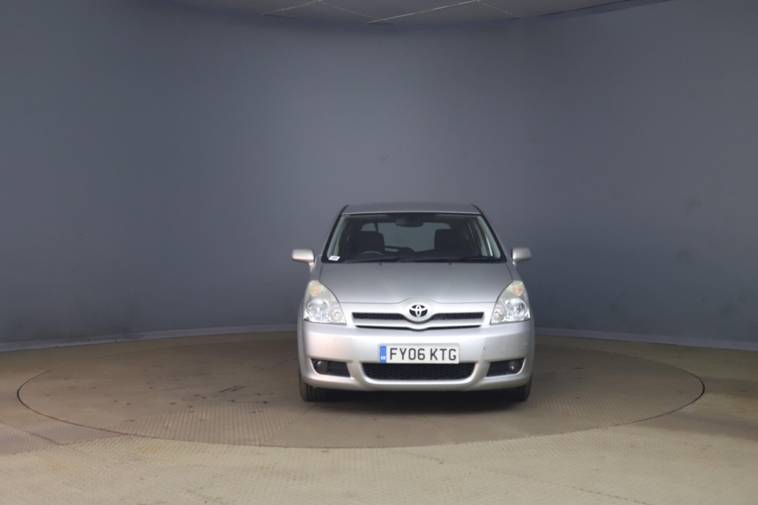 Used Toyota Corolla Verso 2006 for sale - 77977962: Photo 10