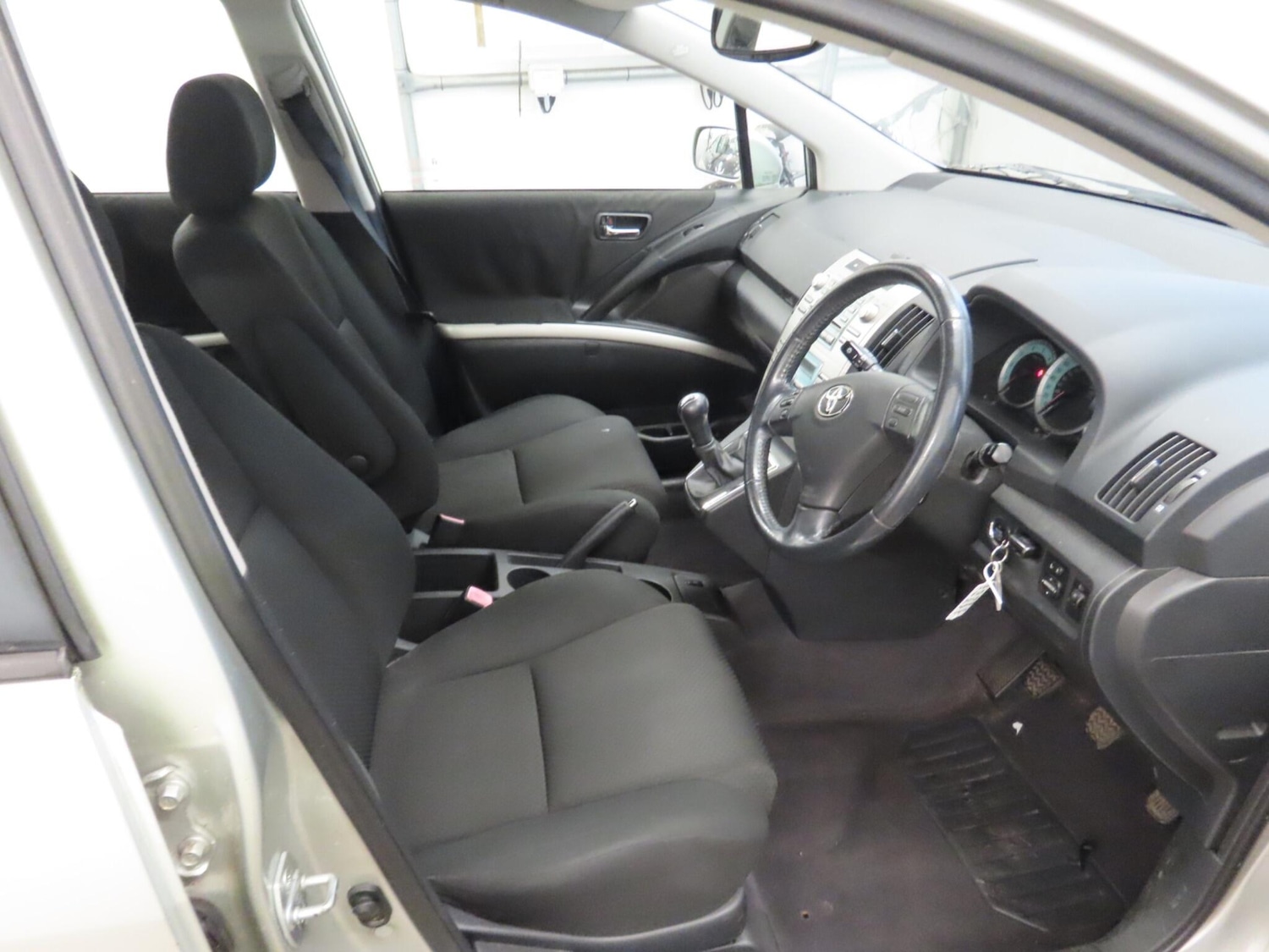 Used Toyota Corolla Verso 2006 for sale - 77977962: Photo 2