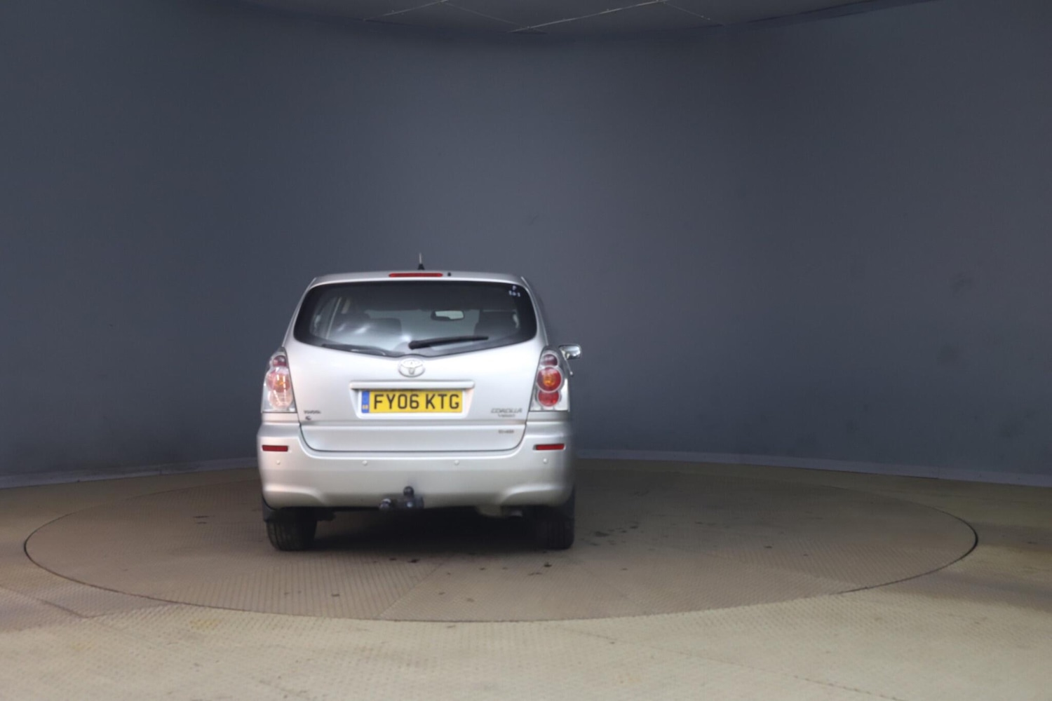 Used Toyota Corolla Verso 2006 for sale - 77977962: Photo 6