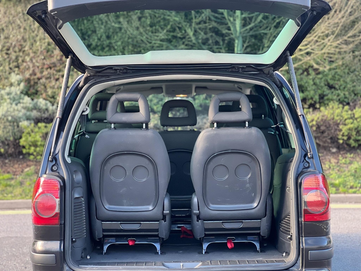 Used Volkswagen Sharan 2009 for sale - 77738730: Photo 15