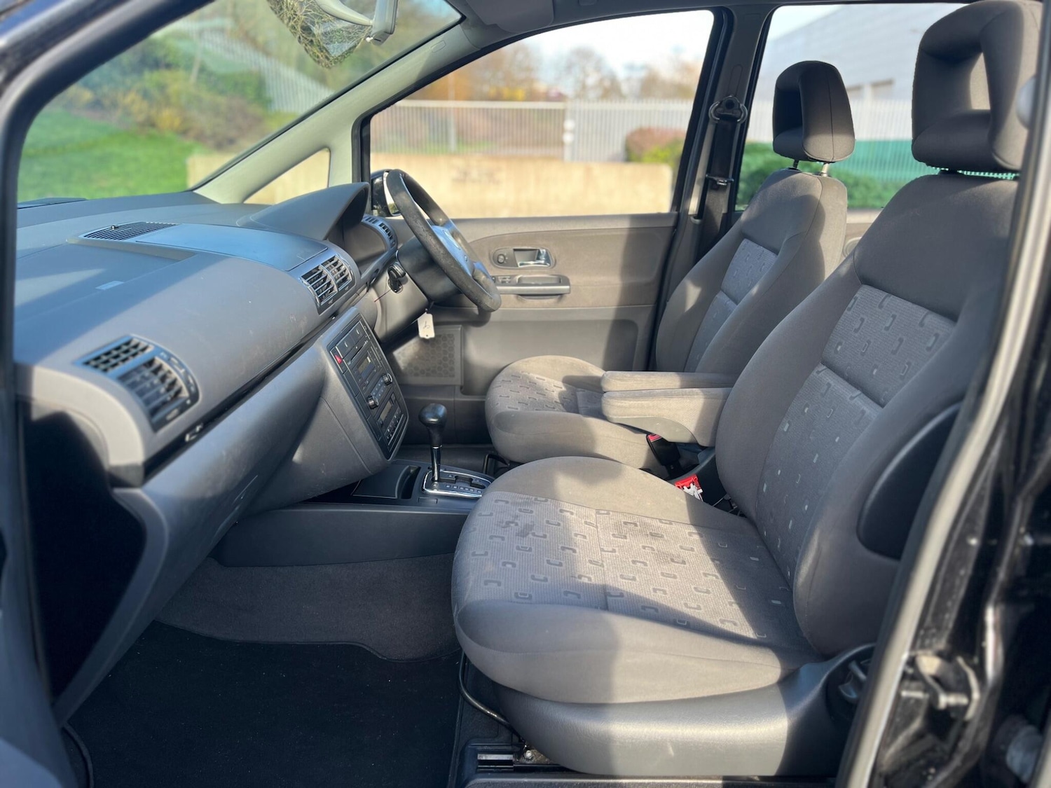 Used Volkswagen Sharan 2009 for sale - 77738730: Photo 18