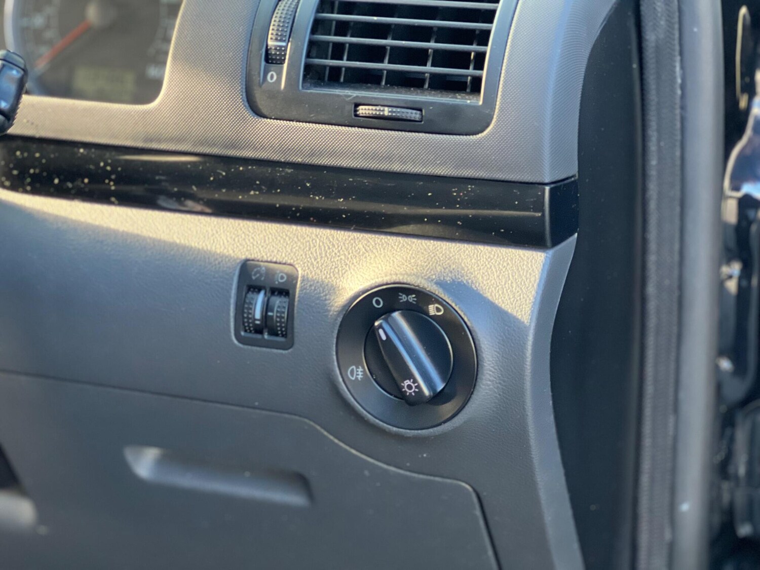 Used Volkswagen Sharan 2009 for sale - 77738730: Photo 41