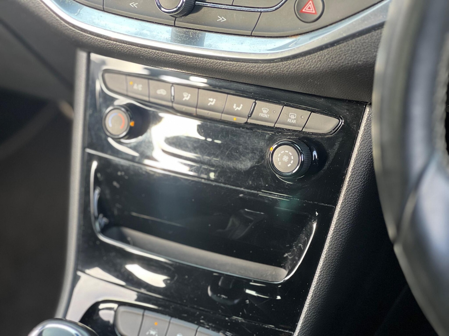 Used Vauxhall Astra 2016 for sale - 76645612: Photo 29