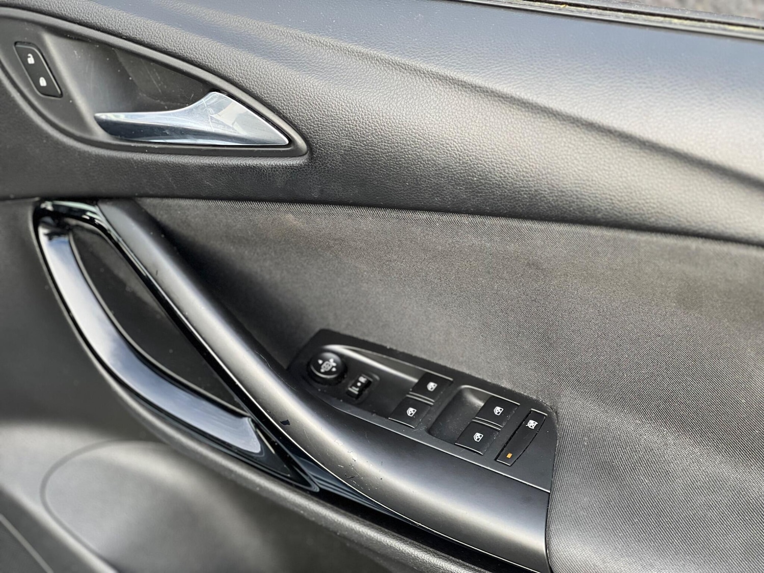 Used Vauxhall Astra 2016 for sale - 76645612: Photo 38