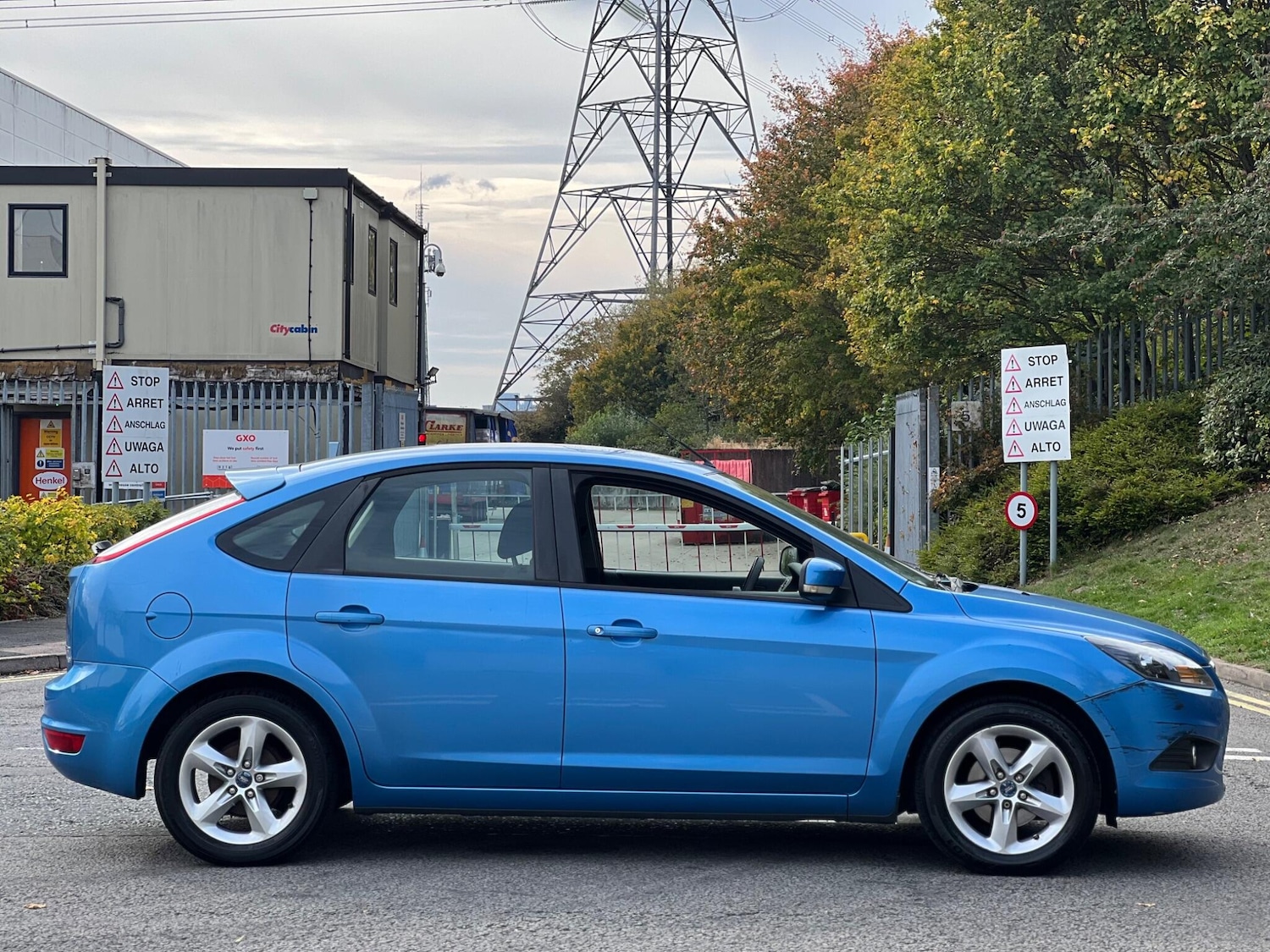 Used Ford Focus 2009 for sale - 76121401: Photo 9